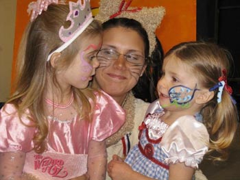 Young girls with mom